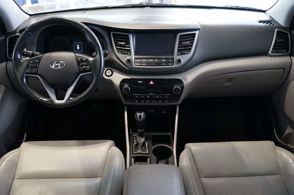 2016 Hyundai Tucson Luxury-18