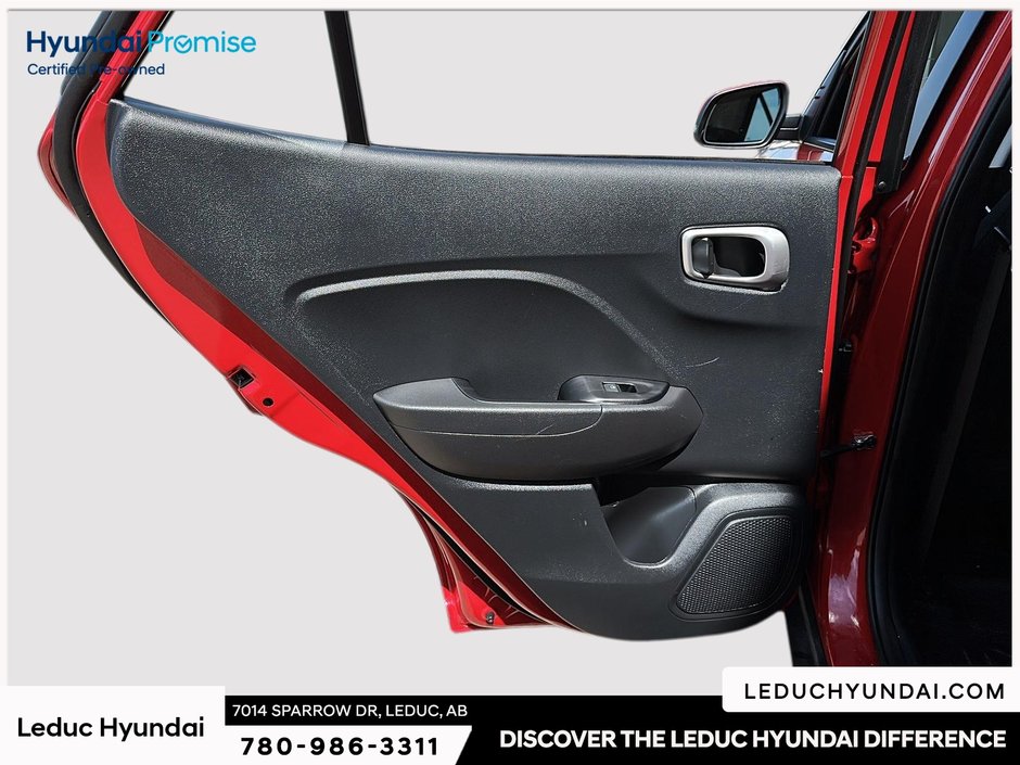 2023 Hyundai Venue Essential-11