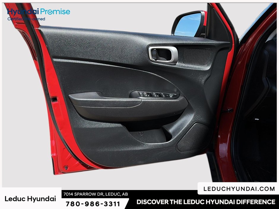 2023 Hyundai Venue Essential-10