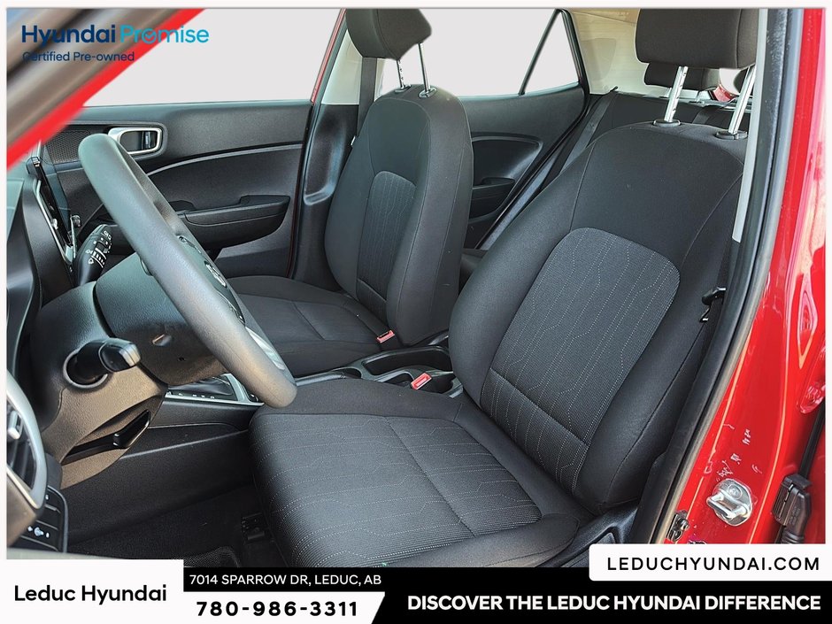 2023 Hyundai Venue Essential-7