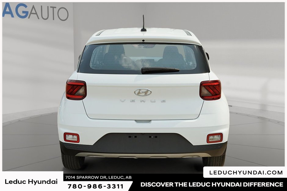 2024 Hyundai Venue Essential-2