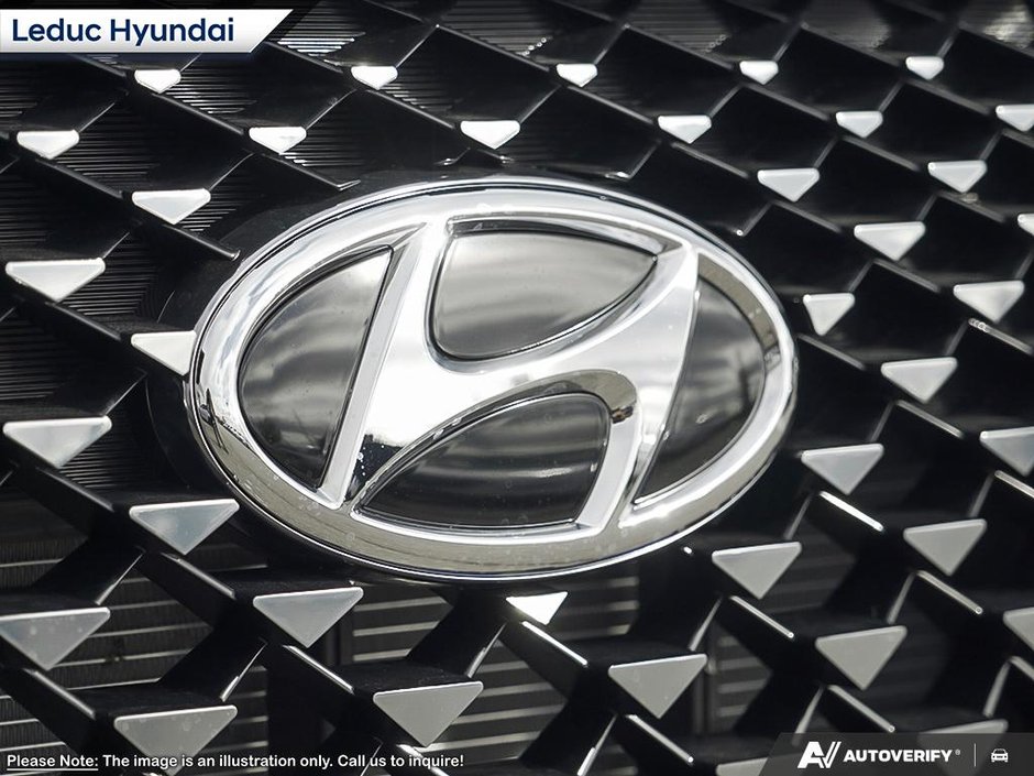 2025 Hyundai Venue Ultimate - Black interior-8