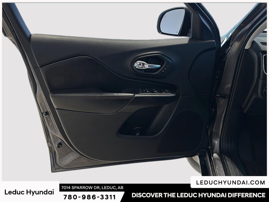 2019 Jeep Cherokee Trailhawk-10