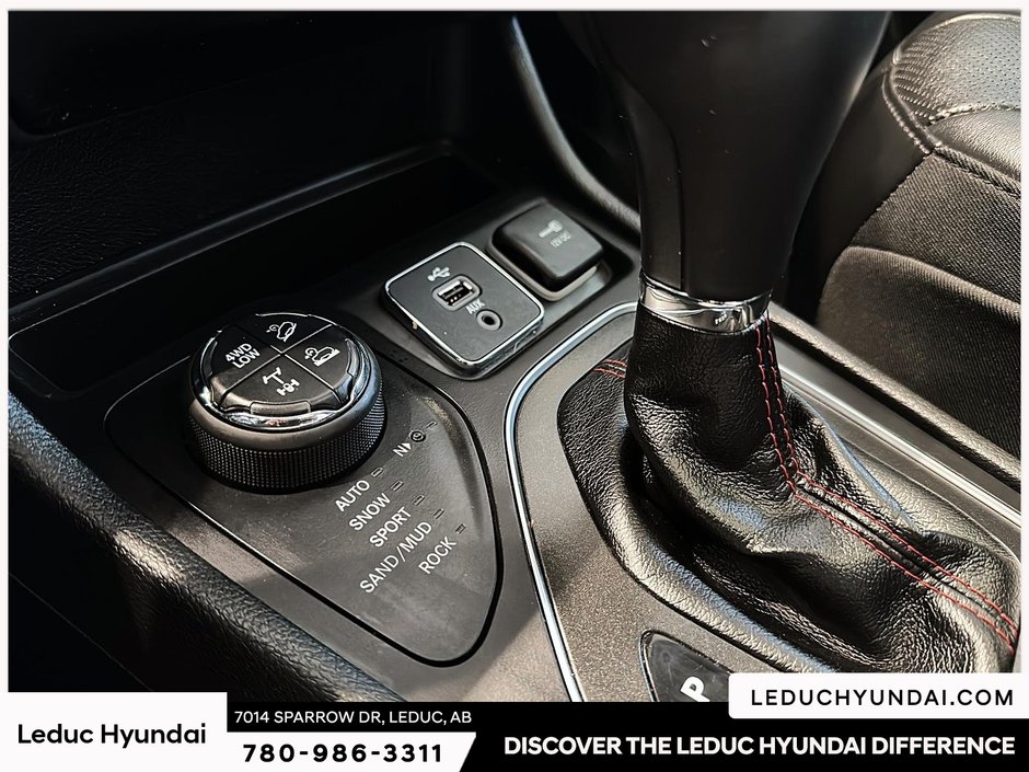 2019 Jeep Cherokee Trailhawk-22