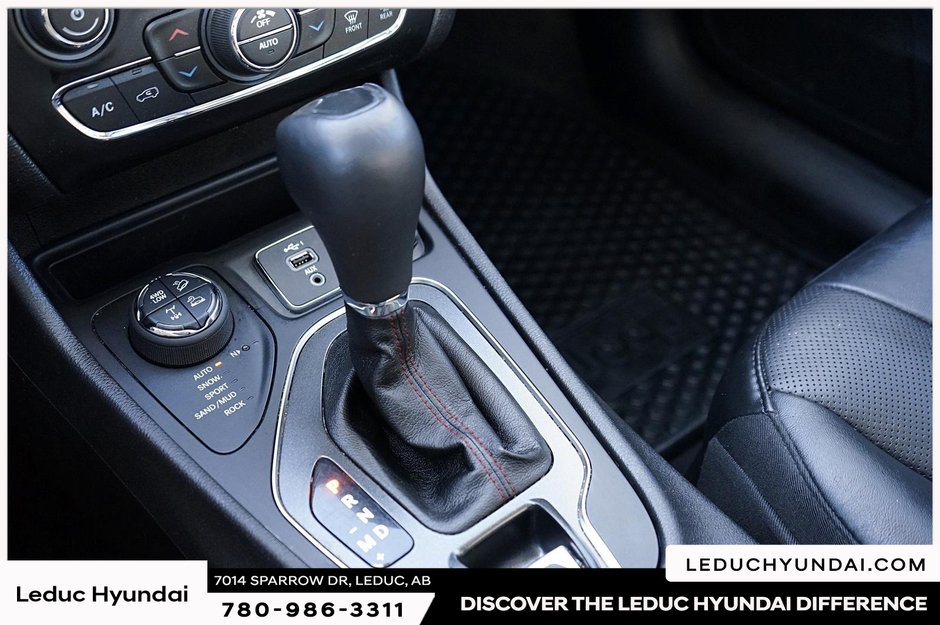 2020 Jeep Cherokee Trailhawk-15