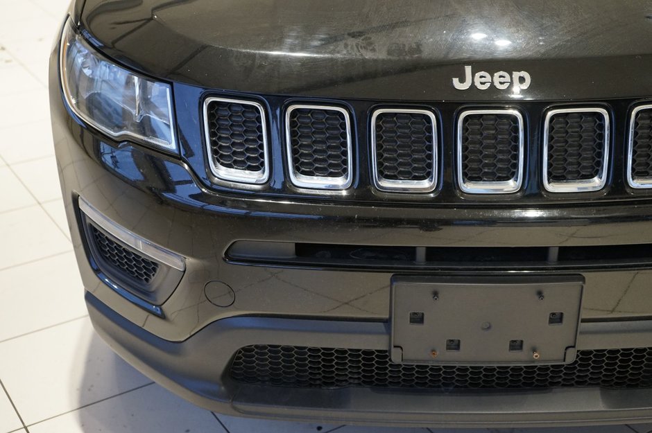 2018 Jeep Compass Sport-25