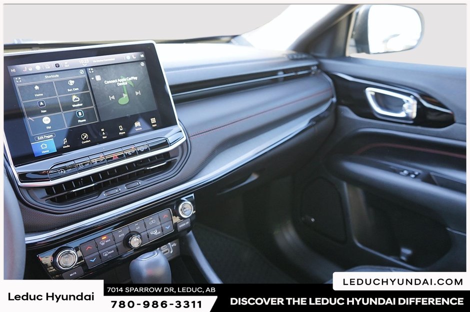 2024 Jeep Compass Trailhawk-13