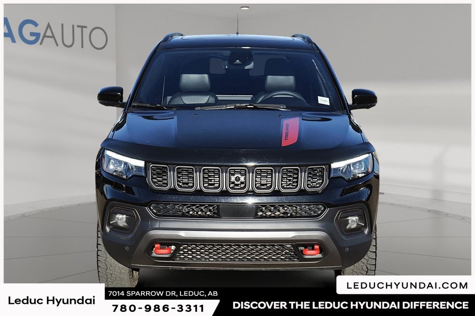 2024 Jeep Compass Trailhawk-1