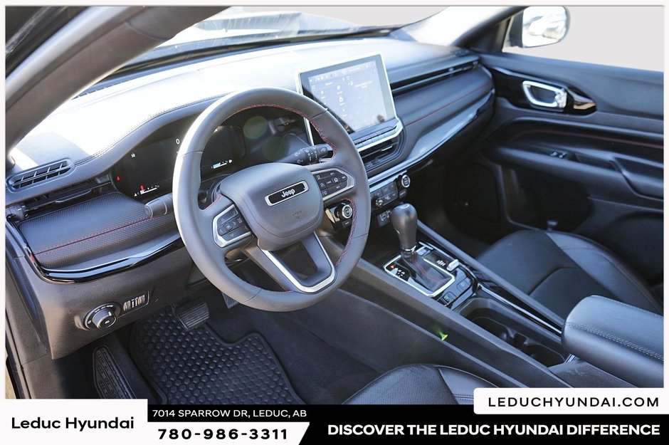 2024 Jeep Compass Trailhawk-8