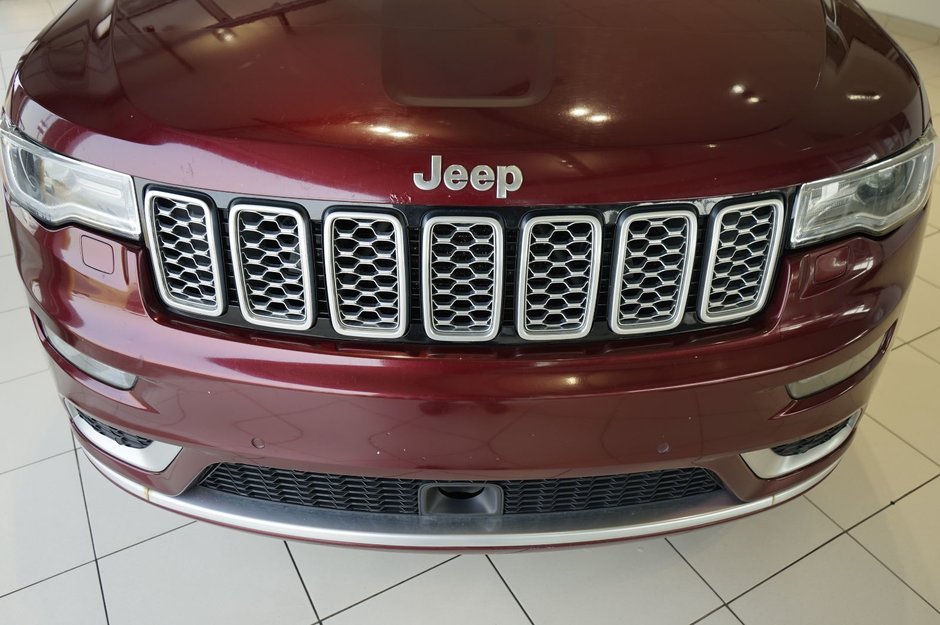 2017 Jeep Grand Cherokee Summit-27