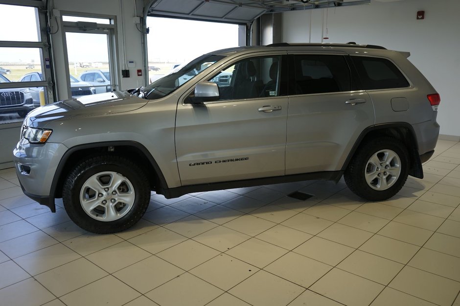 2017 Jeep Grand Cherokee Laredo-1