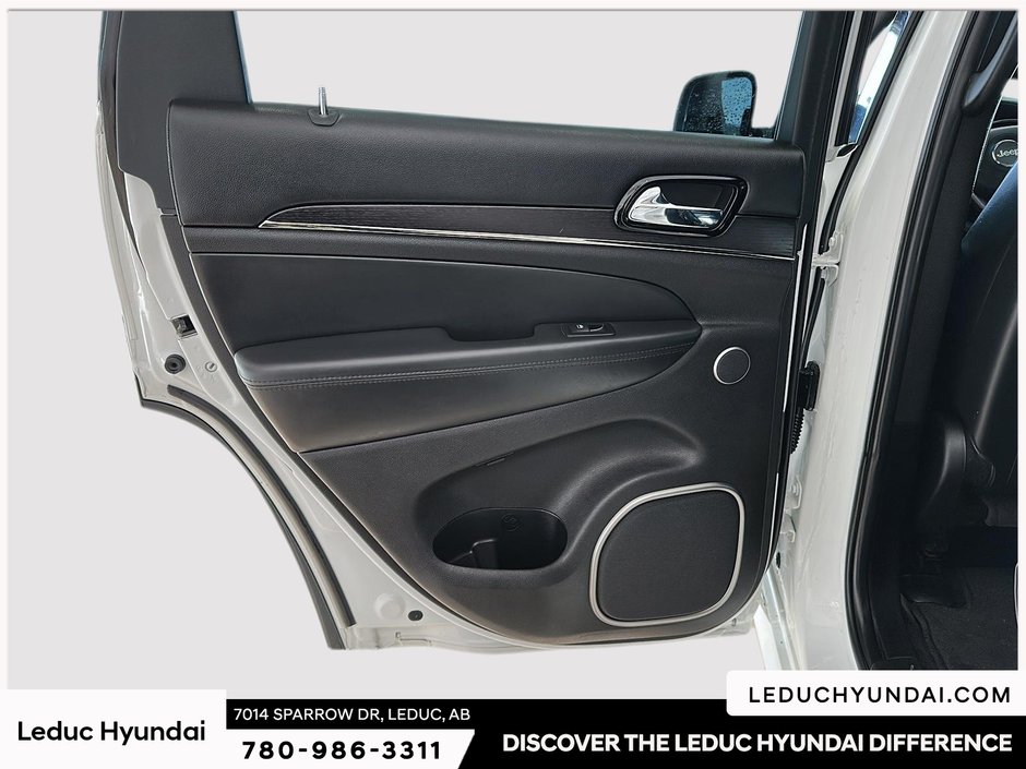 2019 Jeep Grand Cherokee Overland-13