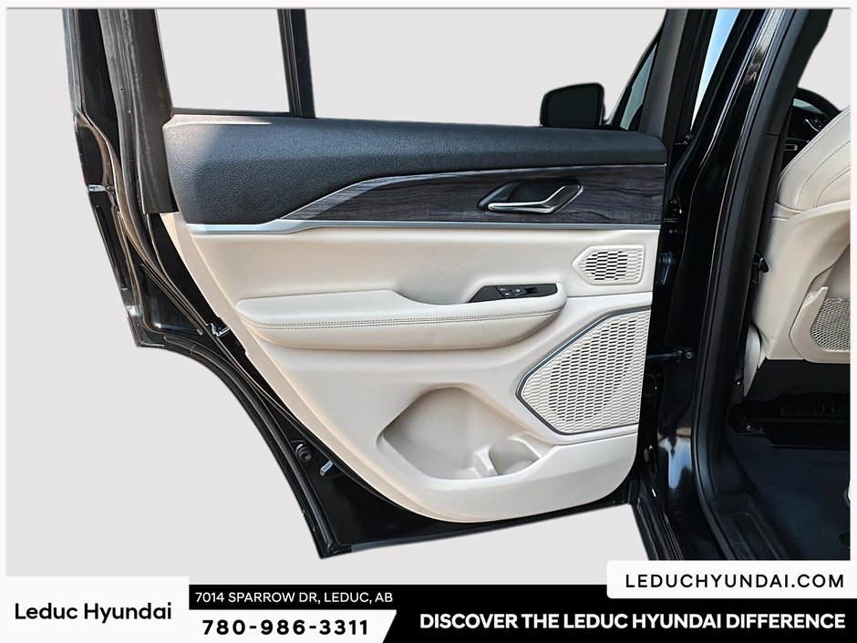 2023 Jeep Grand Cherokee Limited-12
