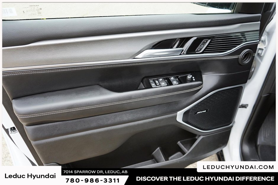 2024 Jeep WAGONEER Series II Carbide-10