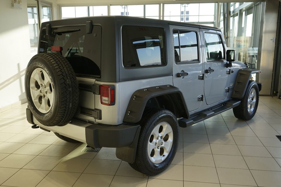 2014 Jeep Wrangler Unlimited Sahara-6