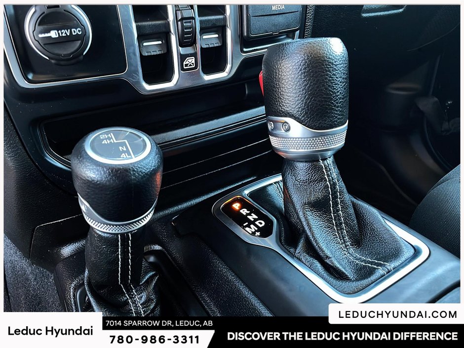 2019 Jeep Wrangler Unlimited Sahara-18