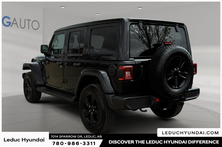 2022 Jeep Wrangler Unlimited Sahara Altitude-3