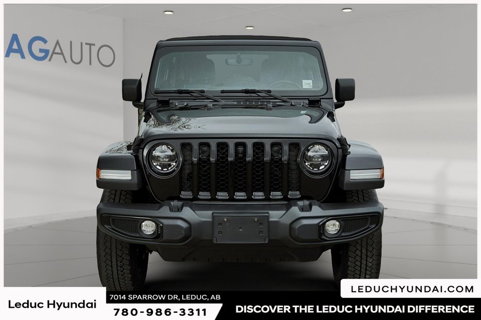 2022 Jeep Wrangler Unlimited Sahara Altitude-1