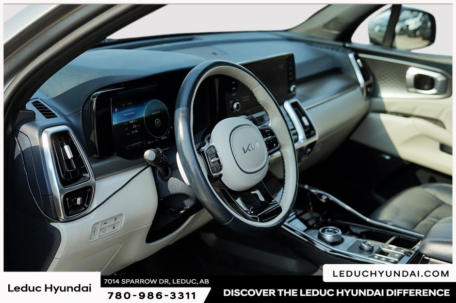 2022 Kia Sorento Plug-In Hybrid SX-12