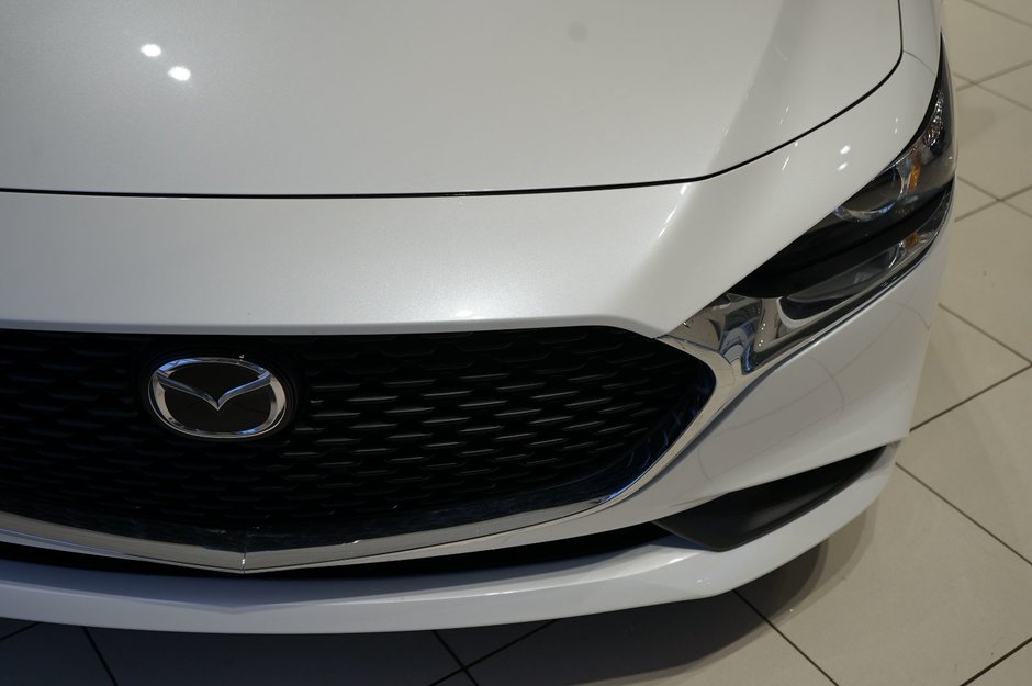 2023 Mazda 3 GS-28