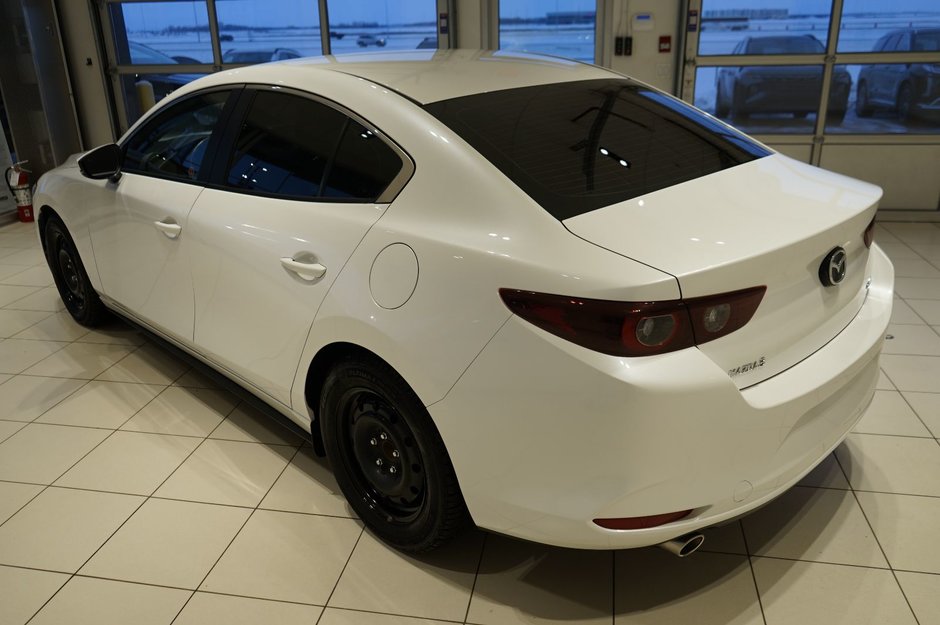 2023 Mazda 3 GS-2