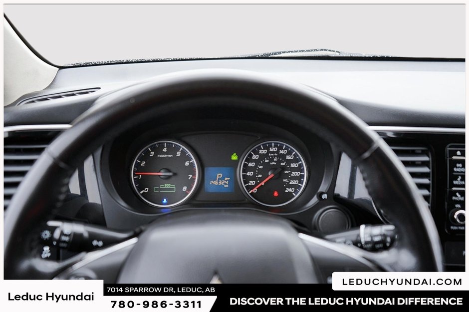 2017 Mitsubishi Outlander ES-12