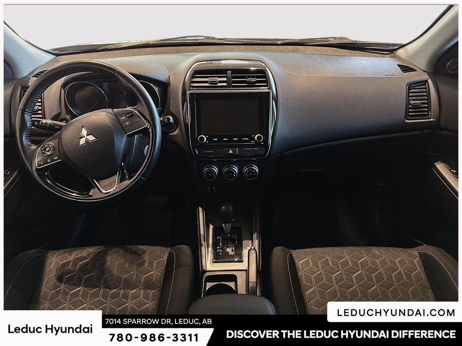 2021 Mitsubishi RVR SE-8