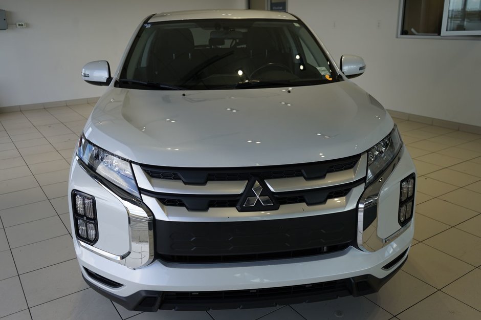 2022 Mitsubishi RVR SE-8