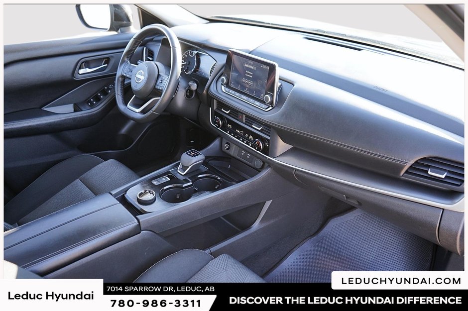 2024 Nissan Rogue SV-8