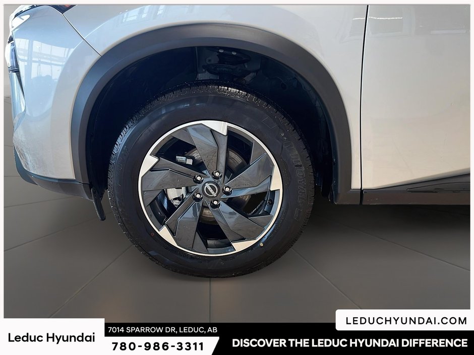 2025 Nissan Rogue SV-6