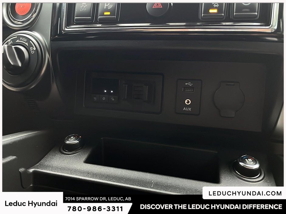 2017 Nissan Titan XD Platinum Reserve-26