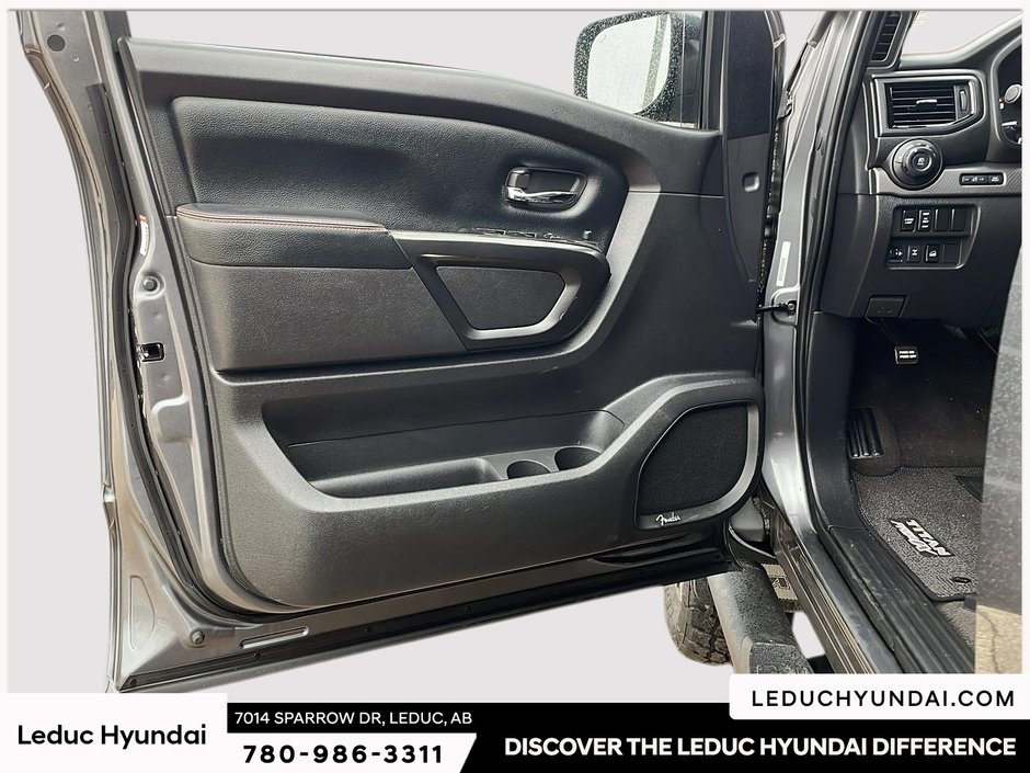 2021 Nissan Titan PRO-4X-11