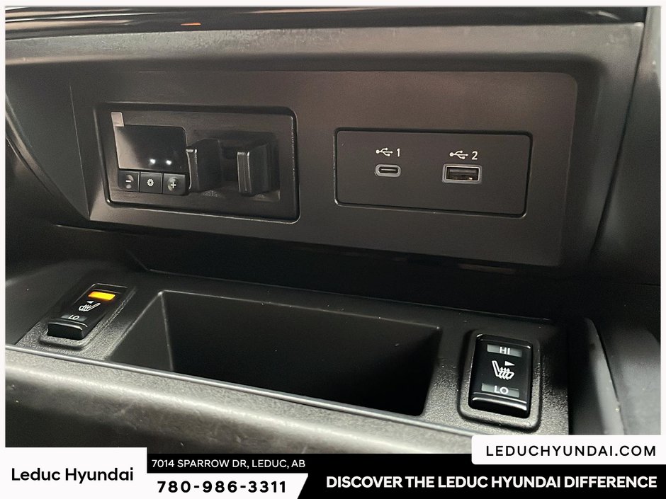 2021 Nissan Titan PRO-4X-27
