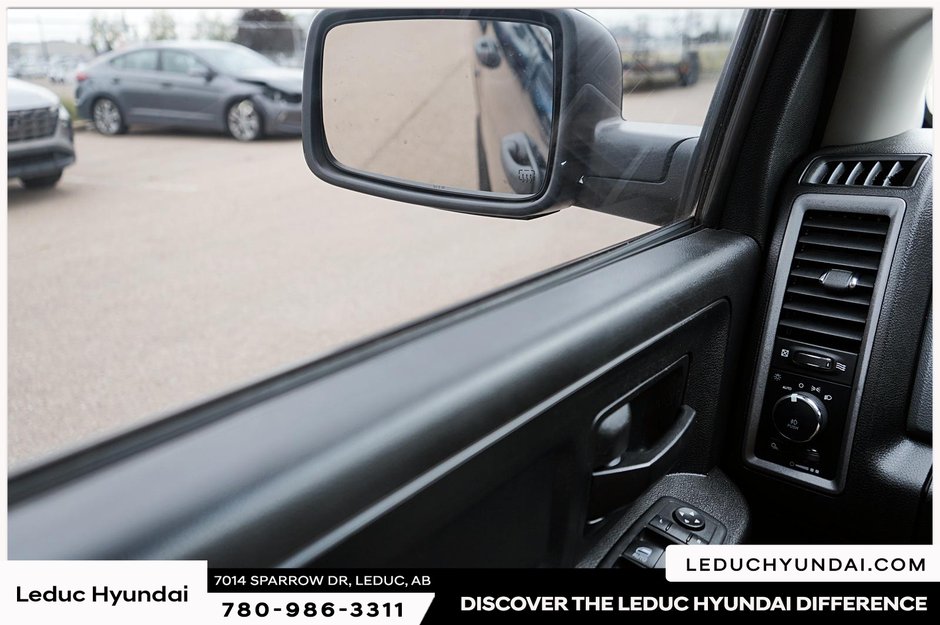 2019 Ram 1500 Classic Express-14