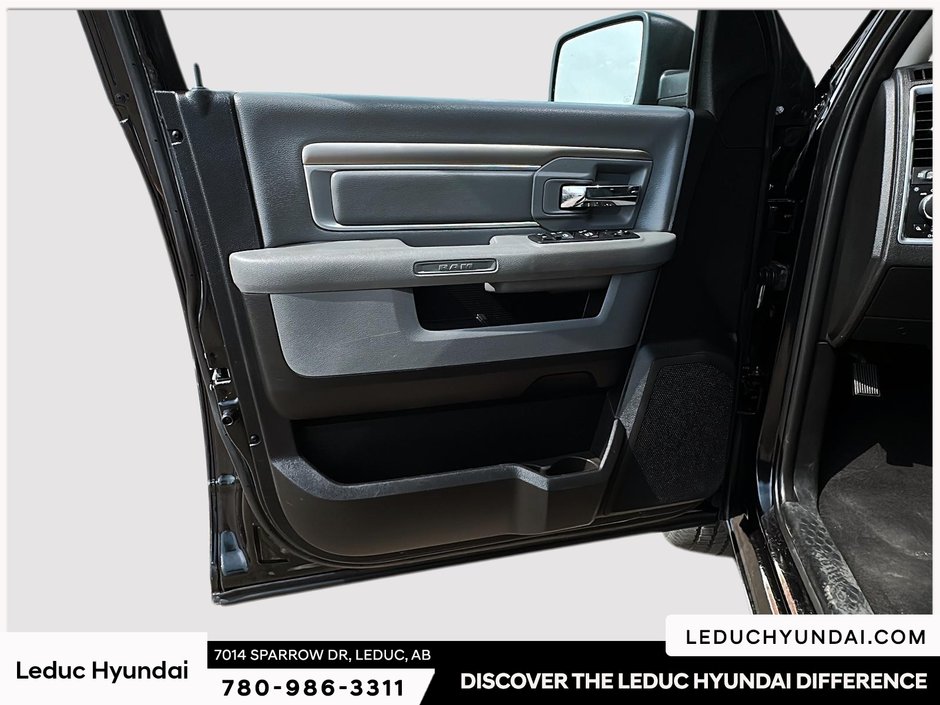 2019 Ram 1500 Classic SLT-10