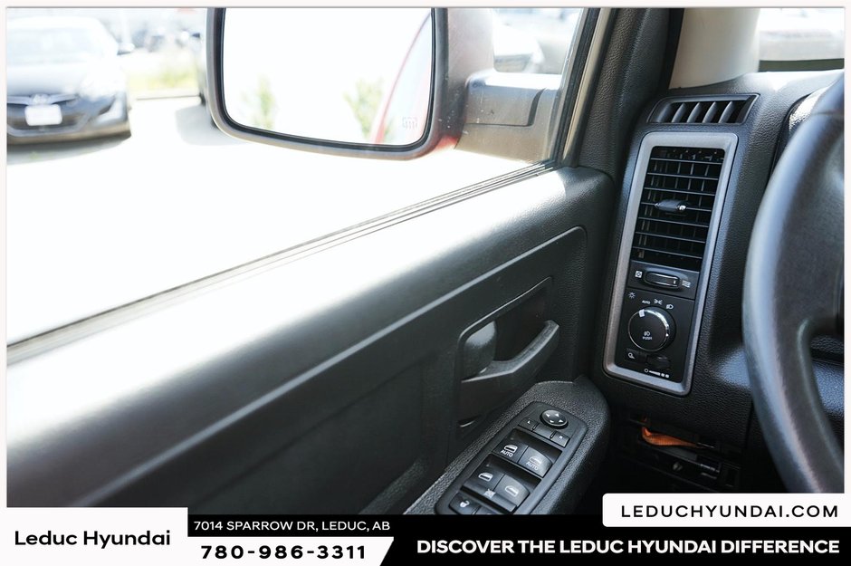 2021 Ram 1500 Classic Express-14