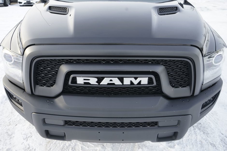 2022 Ram 1500 Classic Warlock-29