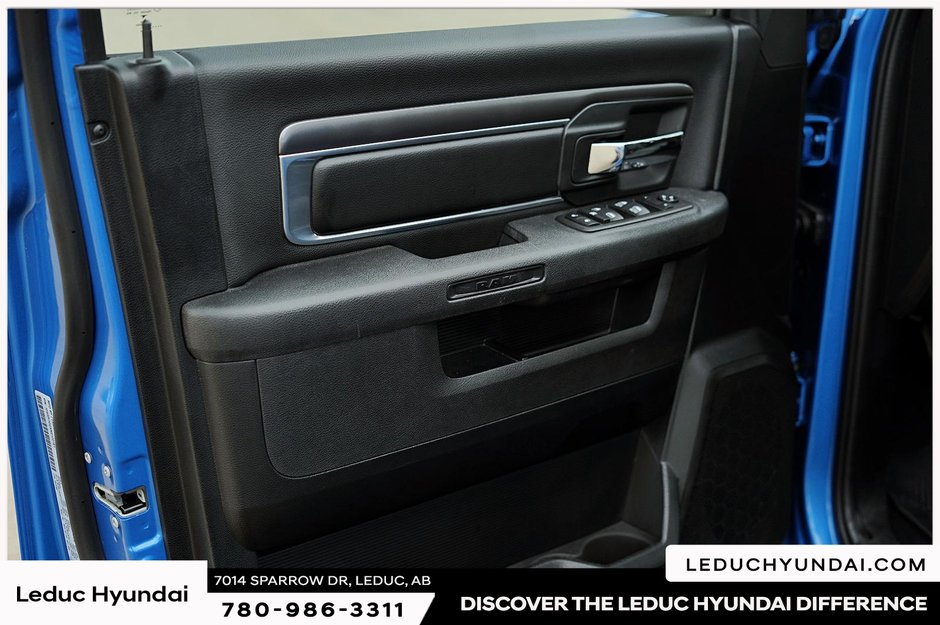 2022 Ram 1500 Classic Warlock-10