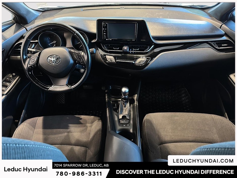 2018 Toyota C-HR XLE-10