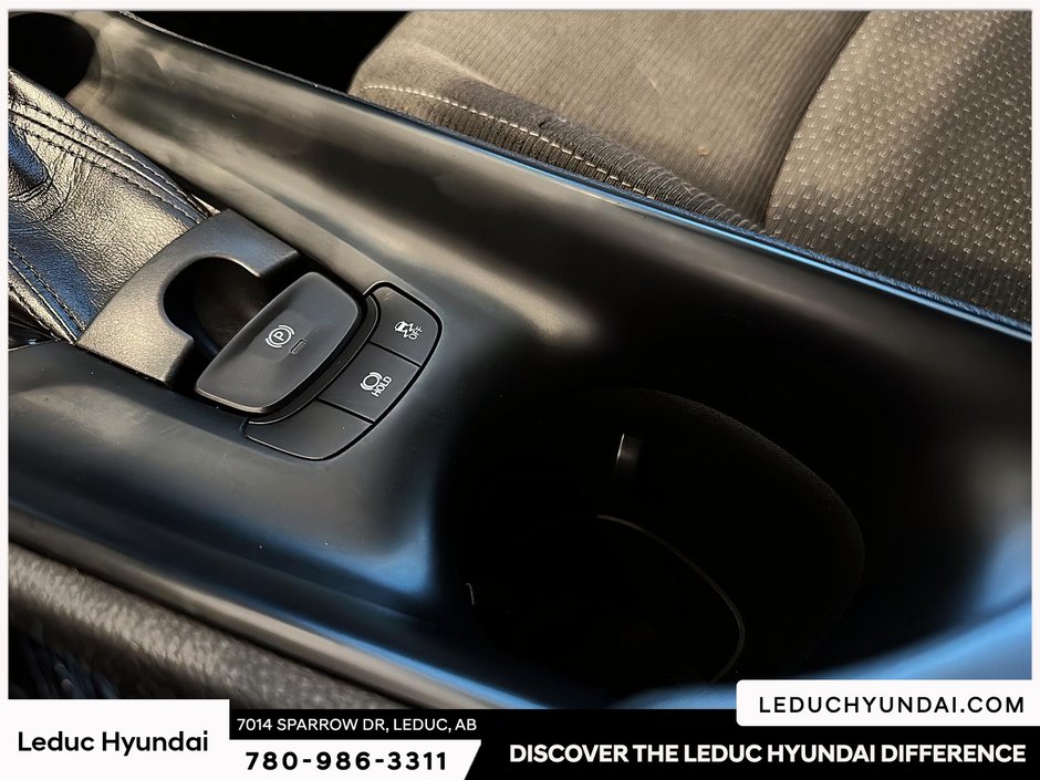 2018 Toyota C-HR XLE-18