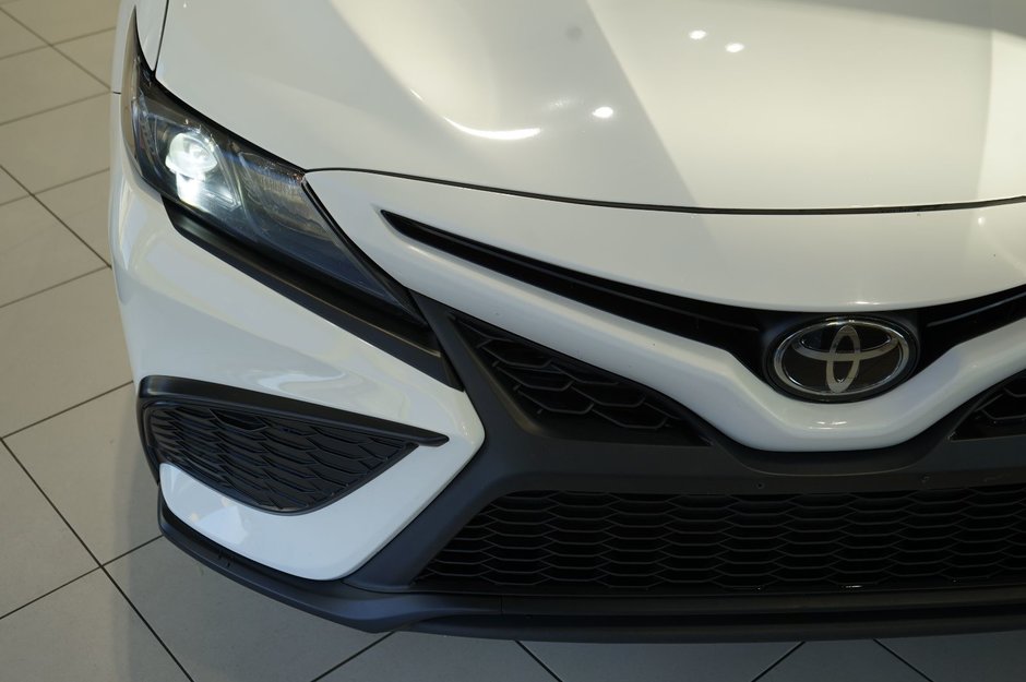 2022 Toyota Camry SE-30