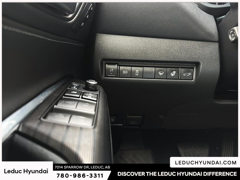 2021 Toyota Venza LE-21