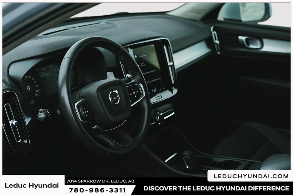 2021 Volvo XC40 Momentum-11