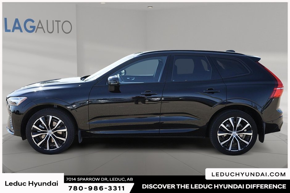 2023 Volvo XC60 Plus Dark Theme-4