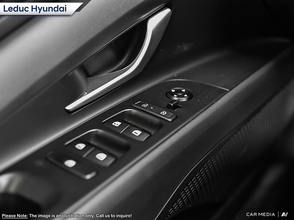 2025 Hyundai Elantra Luxury-14