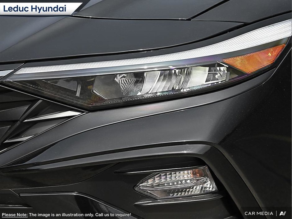 2025 Hyundai Elantra Luxury-9