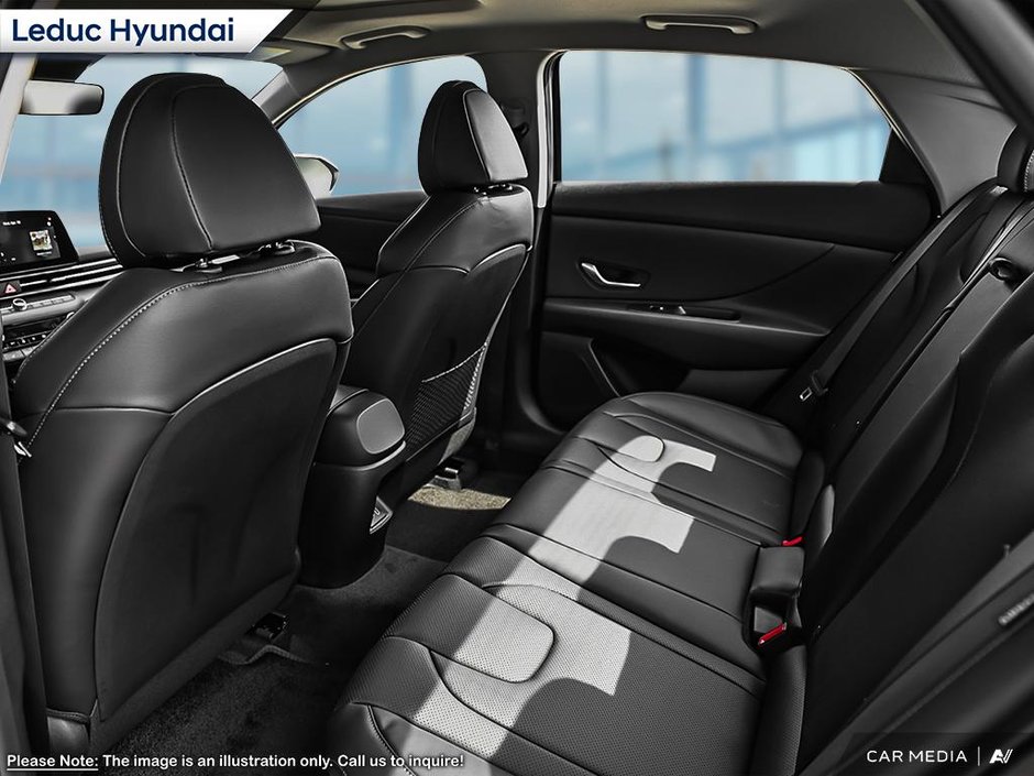 2025 Hyundai Elantra Luxury-19