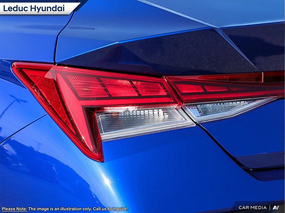 2025 Hyundai Elantra Luxury-10