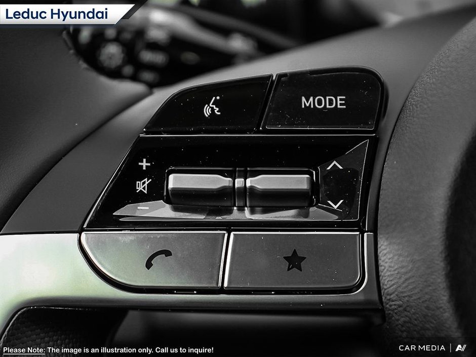 2025 Hyundai Elantra Luxury-14