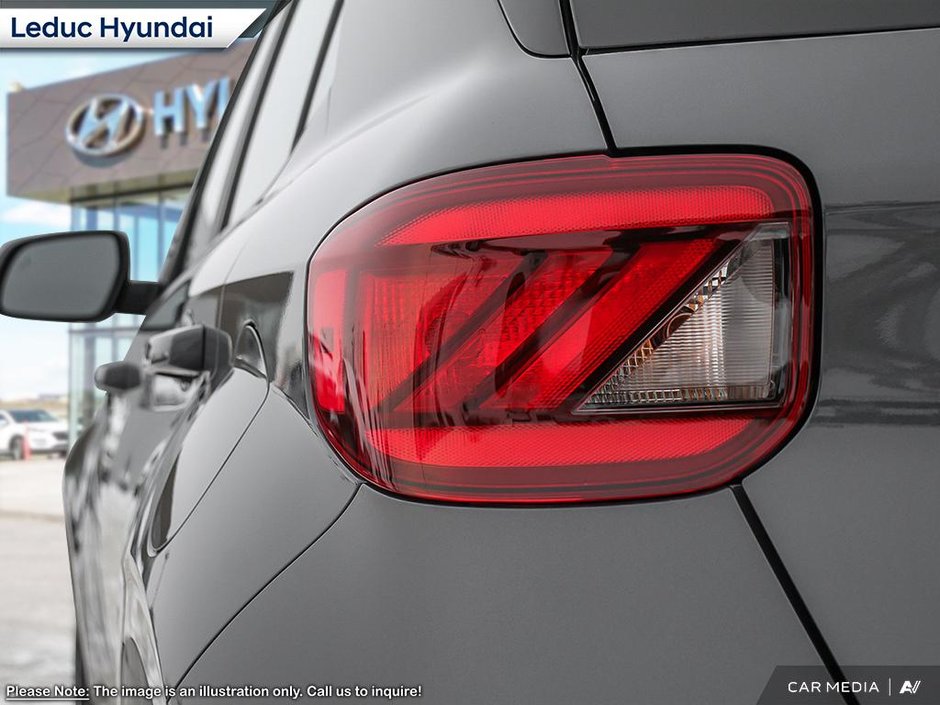 2025 Hyundai Venue Preferred-10